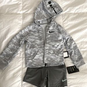 Nike Therma hoodie with Dri-fit shorts 3T